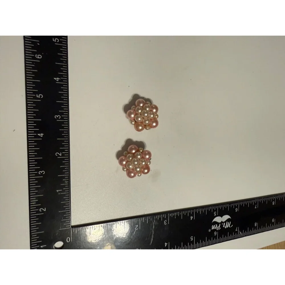 Vintage Hong Kong Pink Cream Faux‎ Pearl Cluster Clip On Earrings Mid Century
